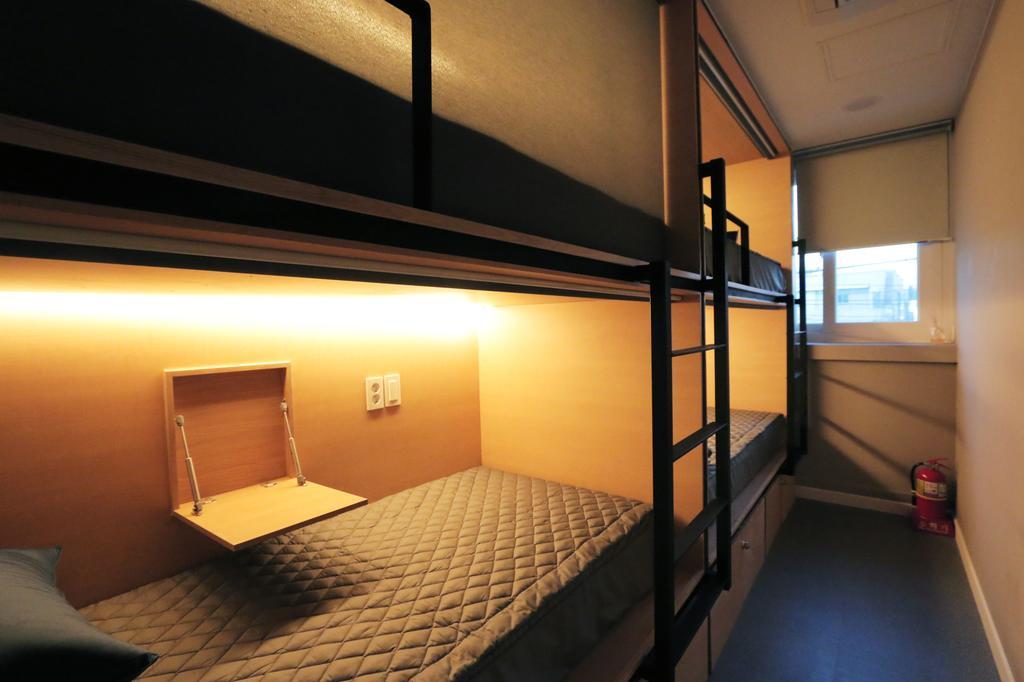 Blueboat Hostel Кьонджу Номер фото