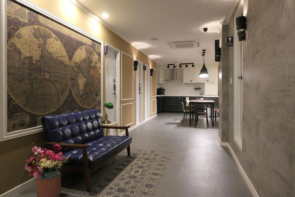 Blueboat Hostel Кьонджу Екстер'єр фото