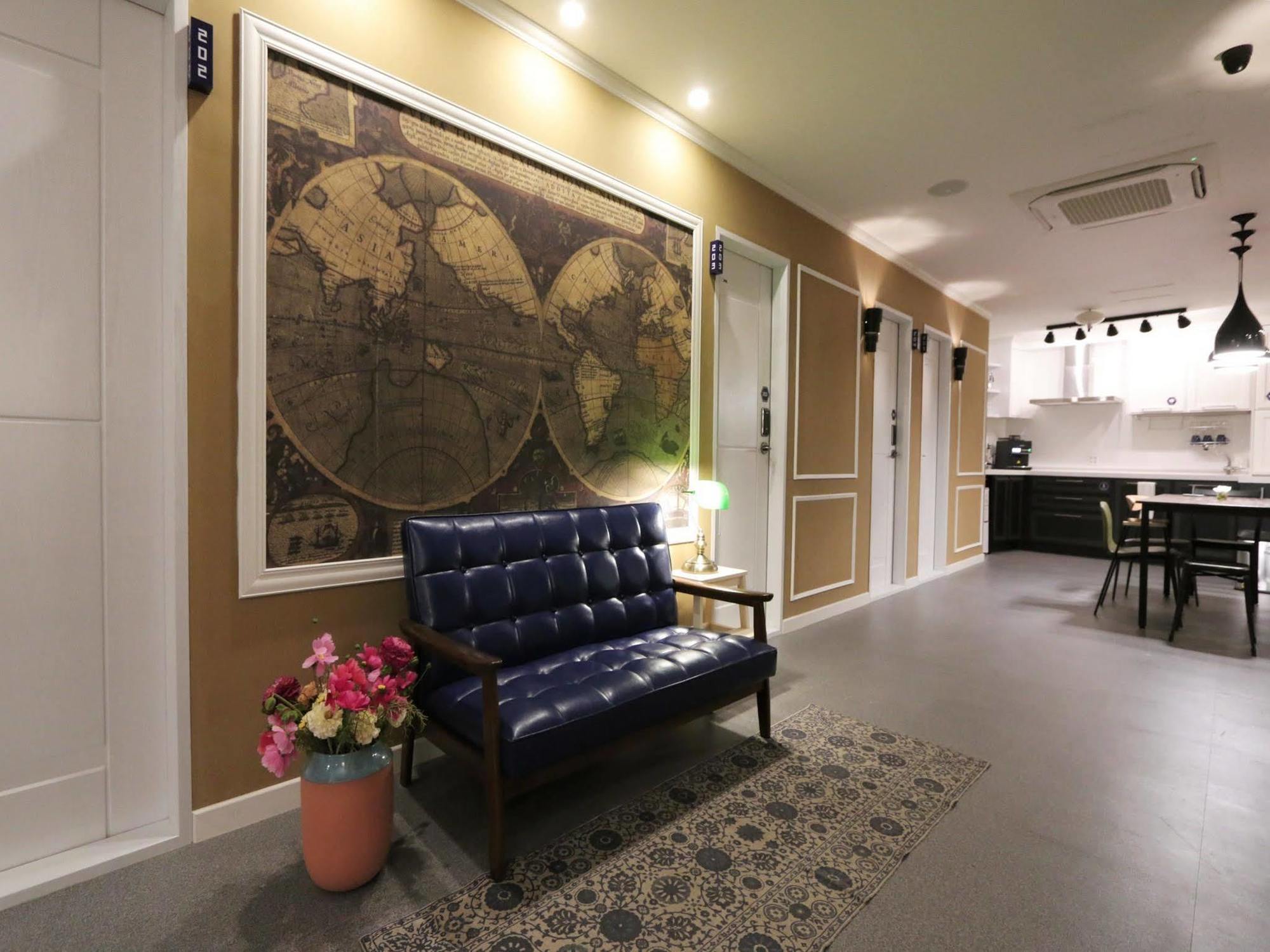 Blueboat Hostel Кьонджу Екстер'єр фото